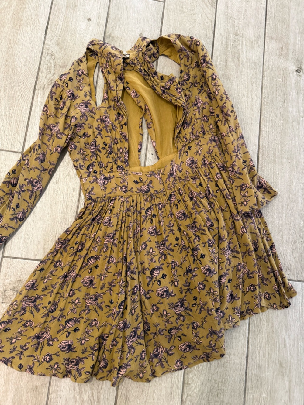 RAGA Olive Floral Cutout High-Neck romper Dress - Picture 7 of 8